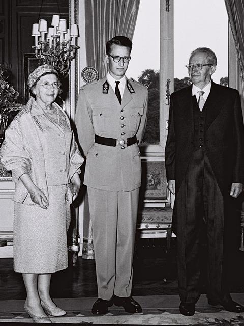 Baudouin I, Roi des Belges, avec le Président Yitzak Ben Tzvi et son épouse, lors de sa visite en Israel en 1958