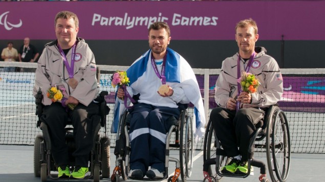 Noam Gershony takes gold in wheelchair tennis singles