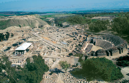 Aerial view of the Beit She'an excavations