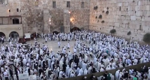 Jewish worshippers at the Western Wall on Rosh Hashanah