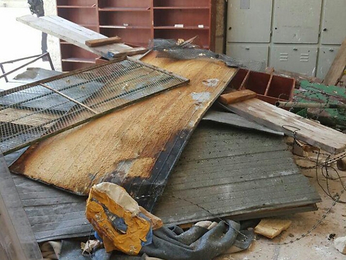 Barricades set up by rioters in the al-Aqsa mosque