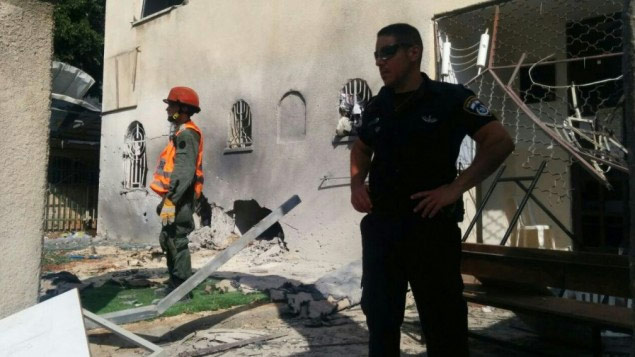 Ashdod synagogue hit by rocket fire - July 22, 2014