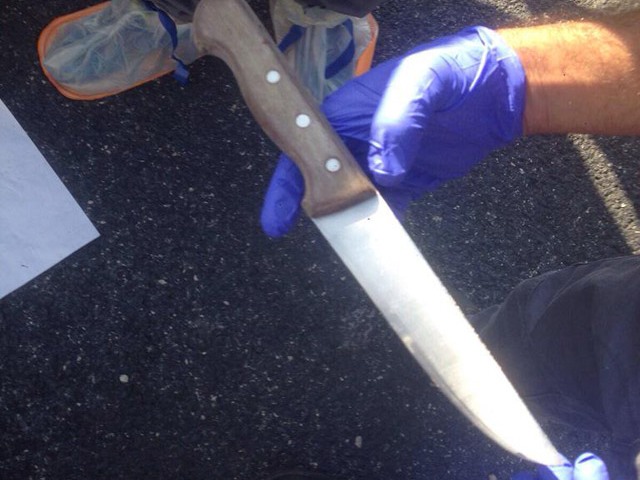 Knife used in terror attack in Jerusalem, Oct 17, 2015