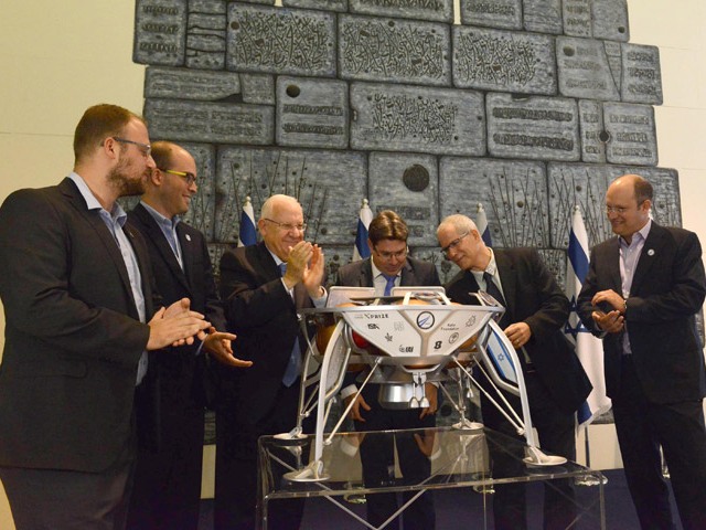 President Rivlin hosts members of the SpaceIL venture