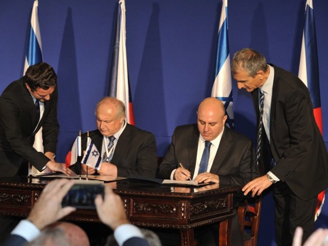 Czech Republic and Israel sign declaration co-operation in the field of cyber  security, November 2014