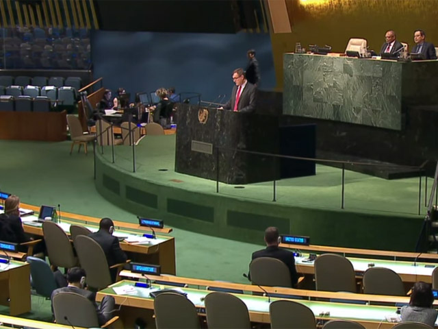 Ambassador David Roet addresses the UN General Assembly