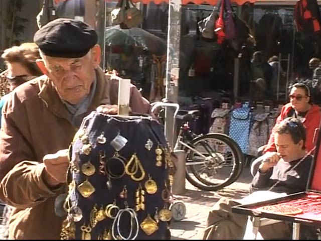 Tel Aviv's Nahalat Binyamin arts and crafts fair