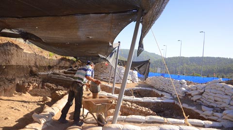 Work being conducted at the excavation