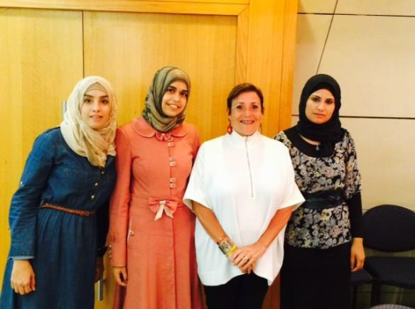 Dianna Yach with female Bedouin students at BGU