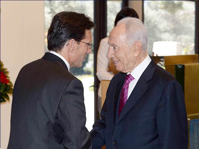 President Peres with House Majority Leader Eric Cantor in Jerusalem