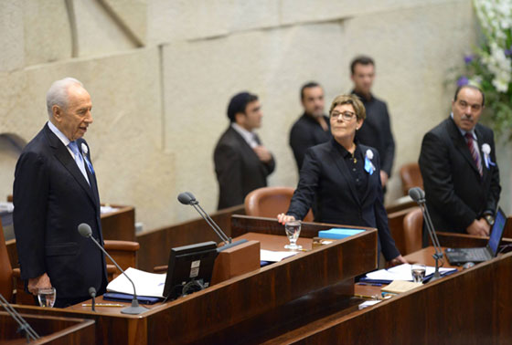 President Peres addresses the opening of the 19th Knesset