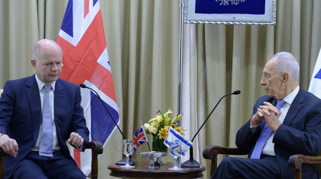 President Peres meets with British Foreign Secretary William Hague