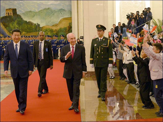 President Peres and President Xi Jonping at the state welcome reception in Beijing