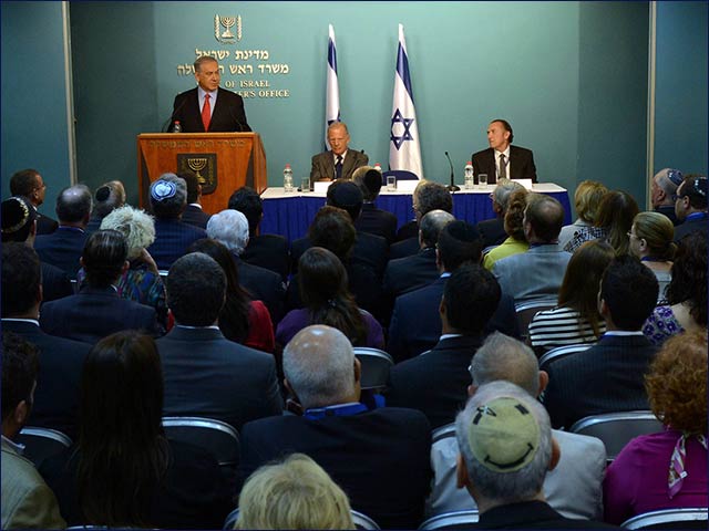 PM Netanyahu addressing the Israel Bonds delegation