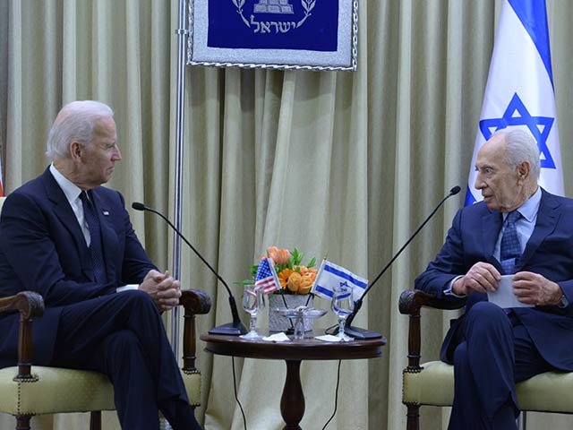 President Peres with US Vice President Joe Biden in Jerusalem