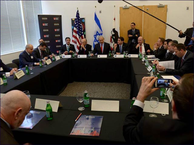 PM Netanyahu meeting with corporate leaders in Silicon Valley.