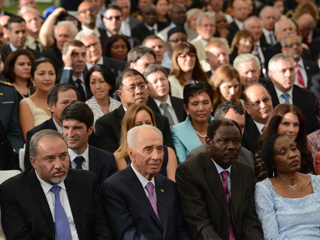 FM Liberman and President Peres with the Diplomatic Corps on Independence Day