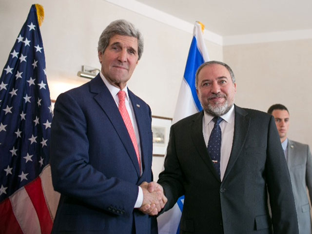 FM Liberman meets US Secretary of State Kerry