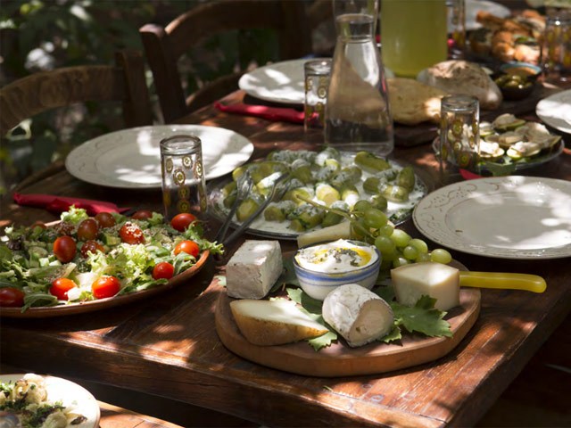 Foods of the Mediterranean Sea Basin