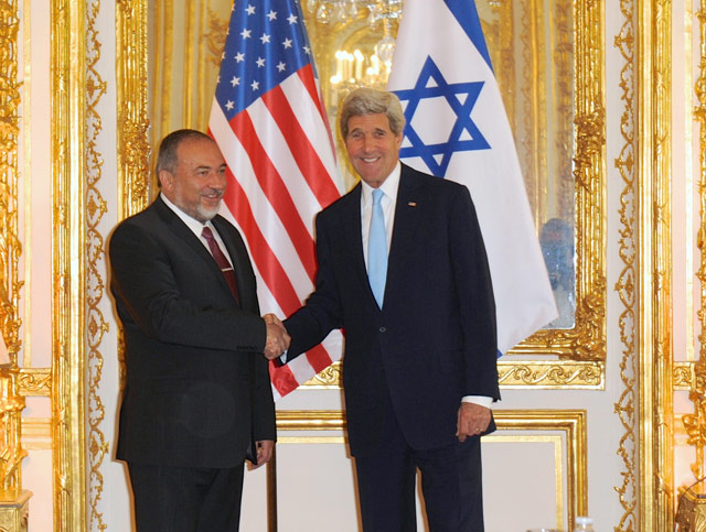 FM Liberman meets with US Secretary Kerry