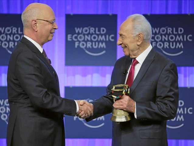 President Peres receives Spirit of Davos award