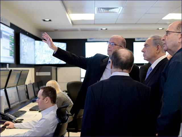 PM Netanyahu on tour of Israel Aerospace Industries' Systems, Missiles and Space Group