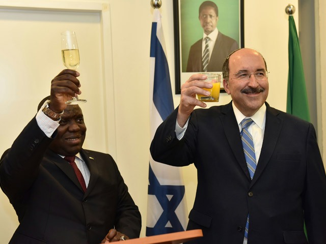 Zambian Foreign Minister Harry Kalaba with MFA Director-General Gold at opening of Zambian Embassy in Tel Aviv