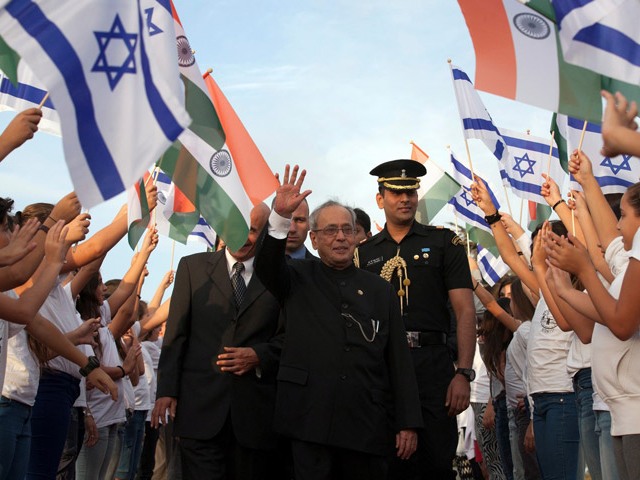 Indian President Pranab Mukherjee welcomed in Israel