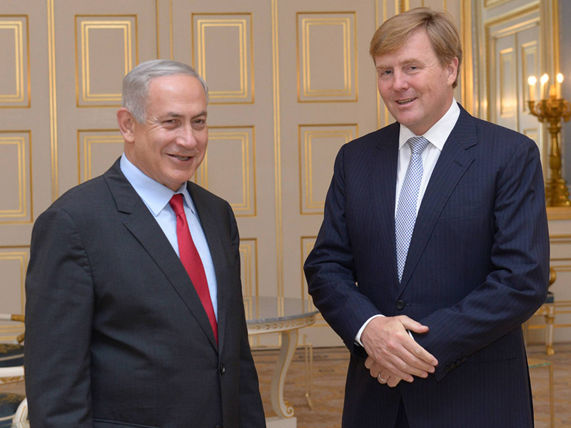 PM Netanyahu with King Willem-Alexander at the Noordeinde Palace in the Hague