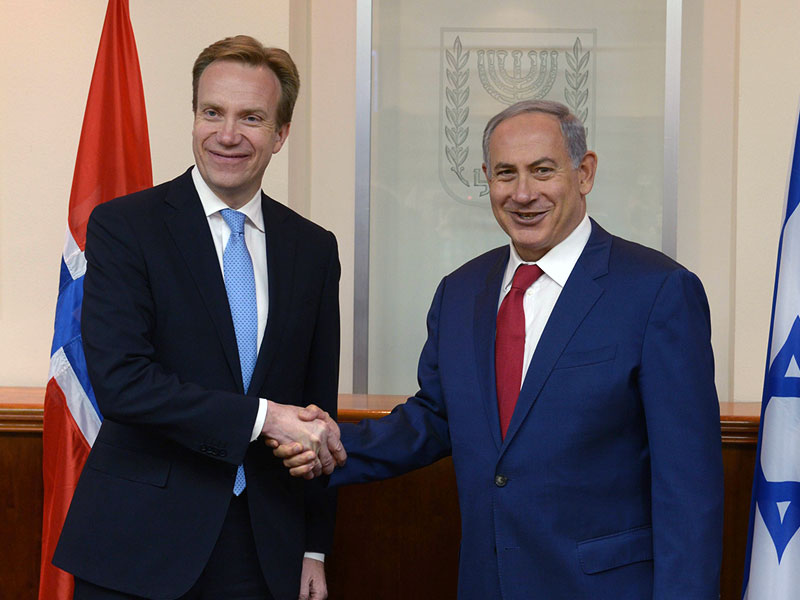 Prime Minister Benjamin Netanyahu with Norwegian Foreign Minister Borge Brende.