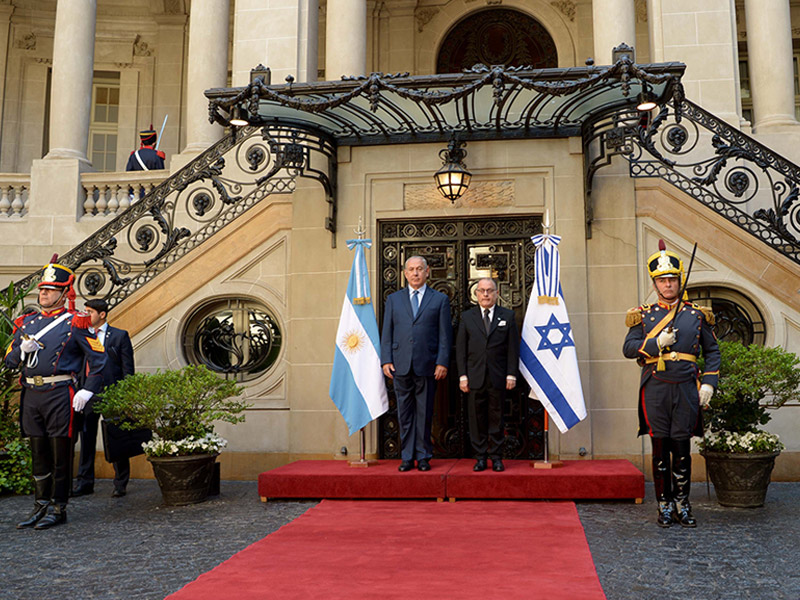 PM Netanyahu at the wreath-laying ceremony at the San Martin Palace