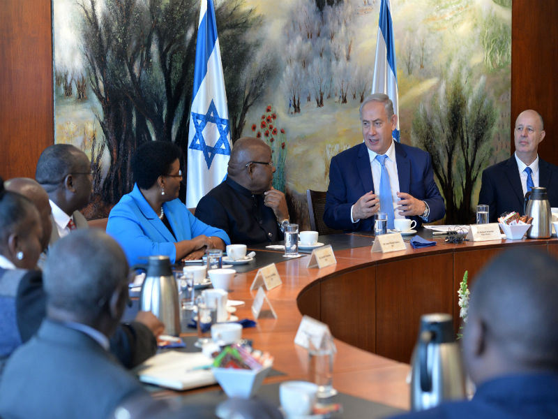 PM Netanyahu with the African delegation