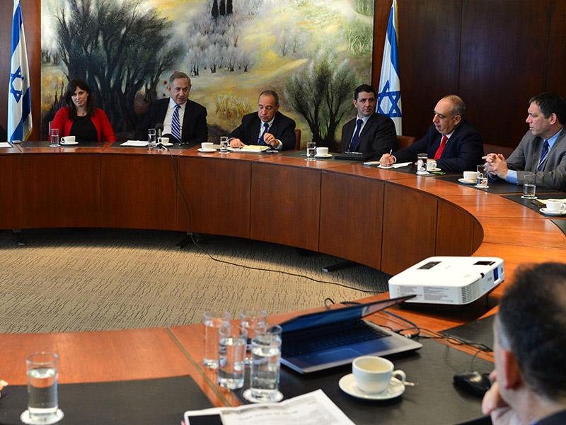 PM Netanyahu and Deputy FM Hotovely with Israeli ambassadors to Africa at the Knesset