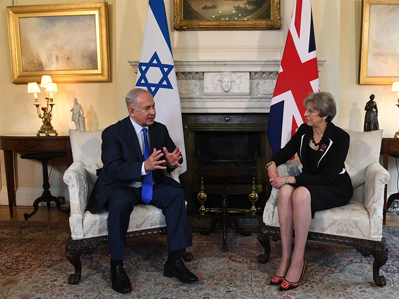 PM Netanyahu with British PM Theresa May in London