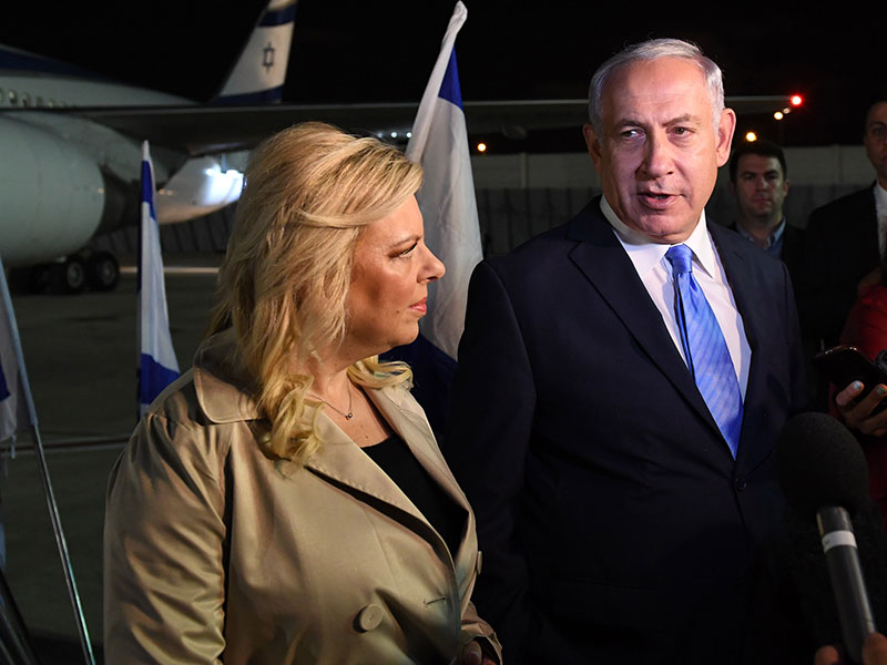 Prime Minister Netanyahu at the airport, prior to his departure for London