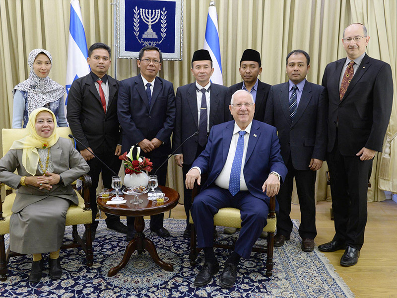 President Rivlin with the Muslim leaders from Indonesia