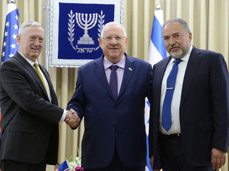 President Rivlin with US Secretary of Defense James Mattis (Left) and MoD Avigdor Liberman.