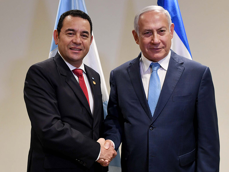 PM Netanyahu with Guatemalan President Jimmy Morales in September 2018 (archive)