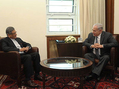 PM Netanyahu with Indian Minister of External Affairs Krishna