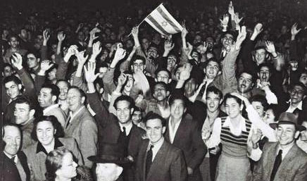 Celebrations in Tel Aviv, Nov 29, 1947