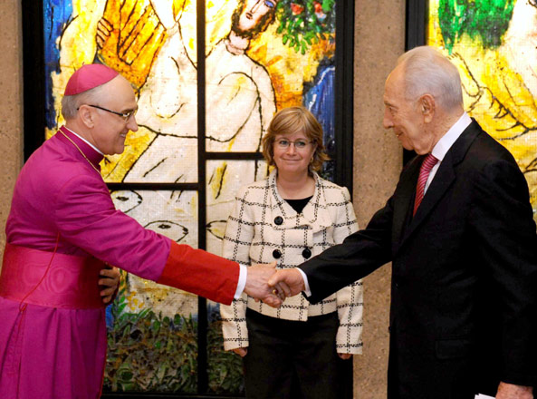 President Peres with Apostolic Nuncio Archbishop Lazzarotto