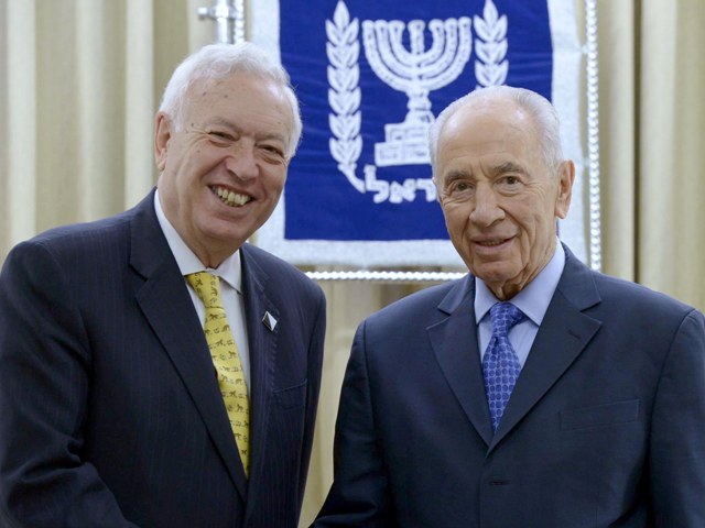 President Peres meets Spanish FM Garcia-Margallo