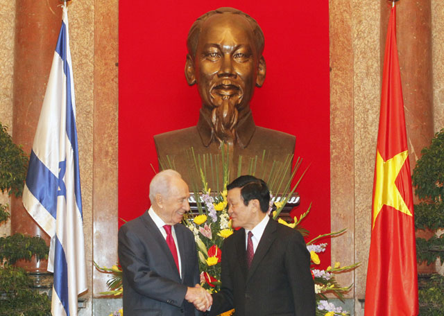 President Peres on state visit to Vietnam