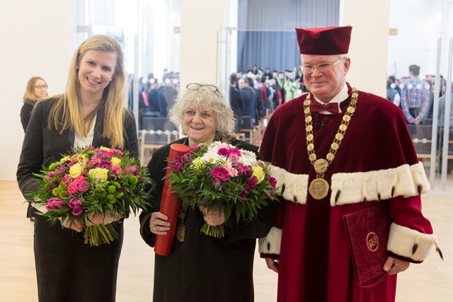 Prof. Ada Yonath s ministryní školství Kateřinou Valachovou a rektorem Mendelovy univerzity Prof. Ladislavem Havlem