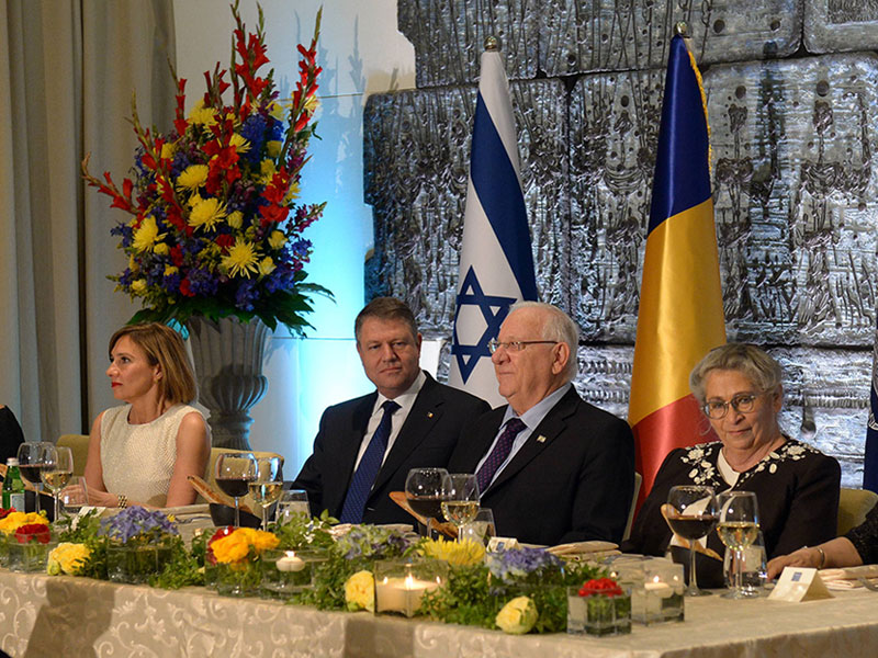 President and First Lady Rivlin with President of Romania H.E. Mr. Klaus Iohannis and his wife Mrs. Carmen Iohannis at the state dinner at the President’s Residence