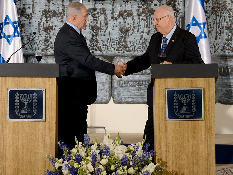 Staatspräsident Reuven Rivlin mit Premierminister Benjamin Netanyahu (Archiv)