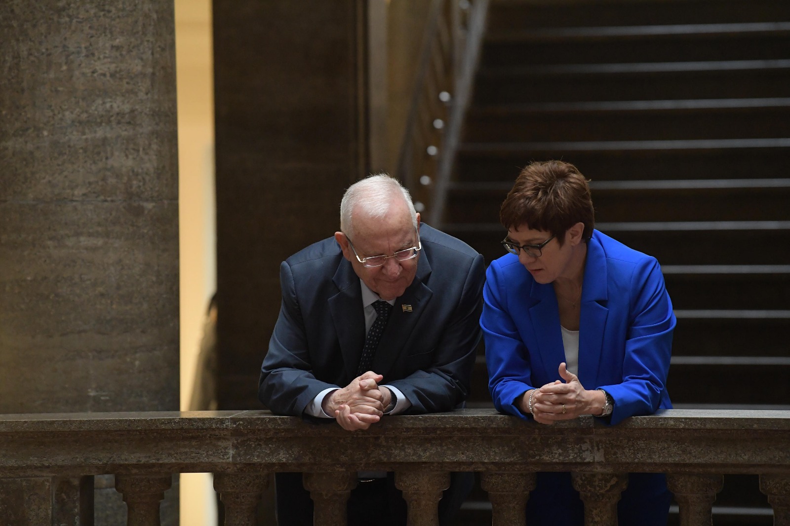 Staatspräsident Reuven Rivlin und Verteidigungsministerin Annegret Kramp-Karrenbauer