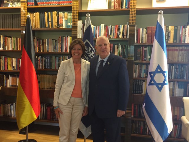 Bundesratspräsidentin Dreyer und Staatspräsident Rivlin