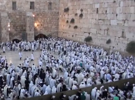 Jewish worshippers at the Western Wall on Rosh Hashanah