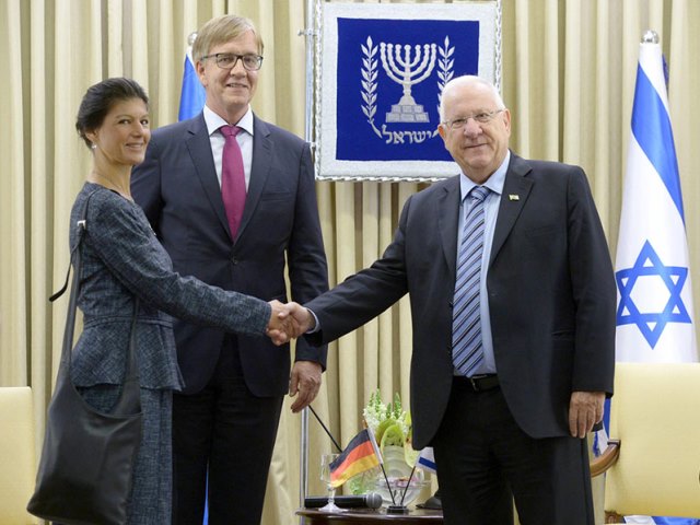 President Rivlin with German parliamentarians Sarah Wagenknecht and Dietmar Bartsch